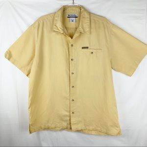 Columbia Men’s Short Sleeve Button Front Shirt size M